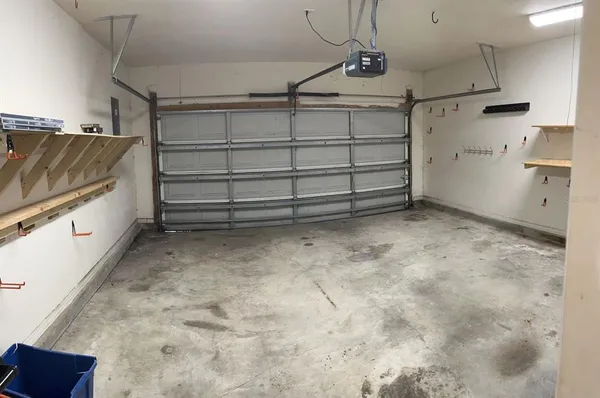a view of a garage