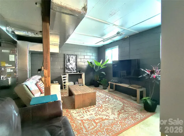 $345,000 | 207 3rd Avenue Northwest, Conover, NC 28613