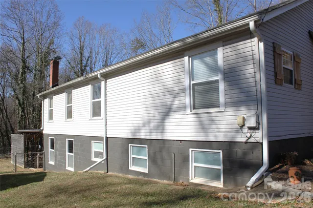 $345,000 | 207 3rd Avenue Northwest, Conover, NC 28613