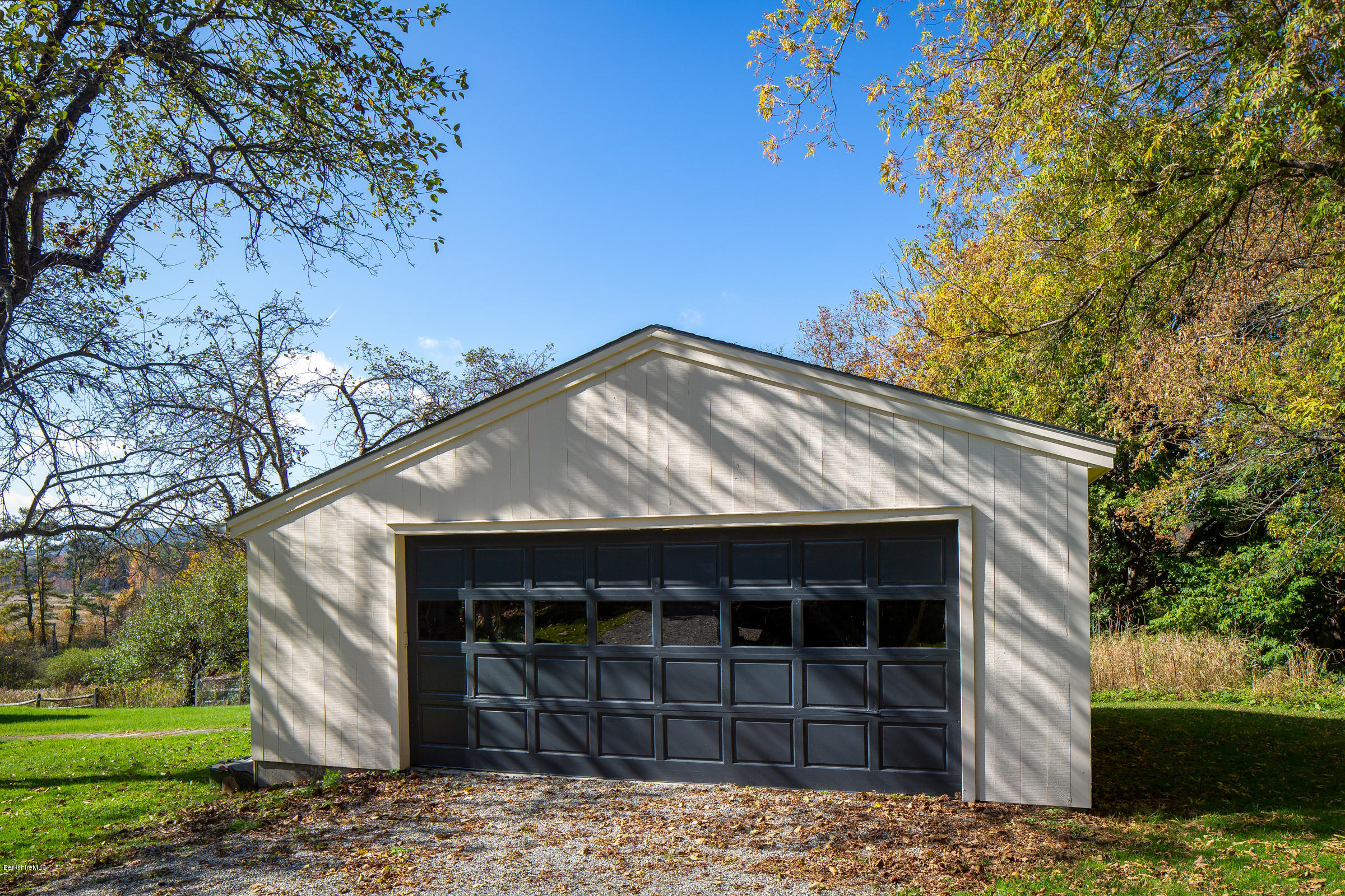14 Ice Glen Road Stockbridge, MA 01262 - Photo 20 of 26 Garage