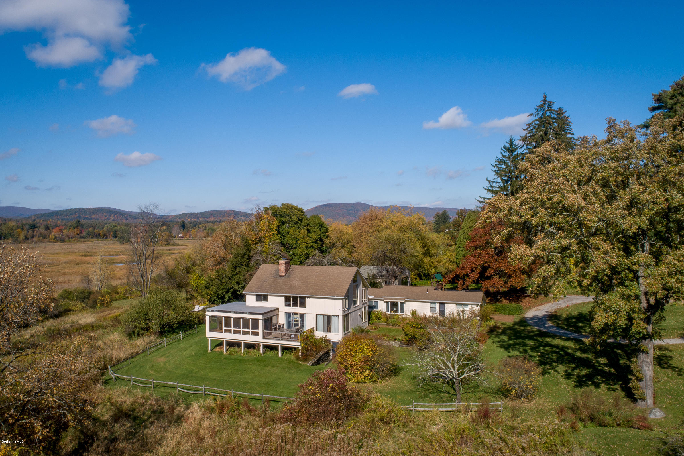 14 Ice Glen Road Stockbridge, MA 01262 - Photo 4 of 26 Side View