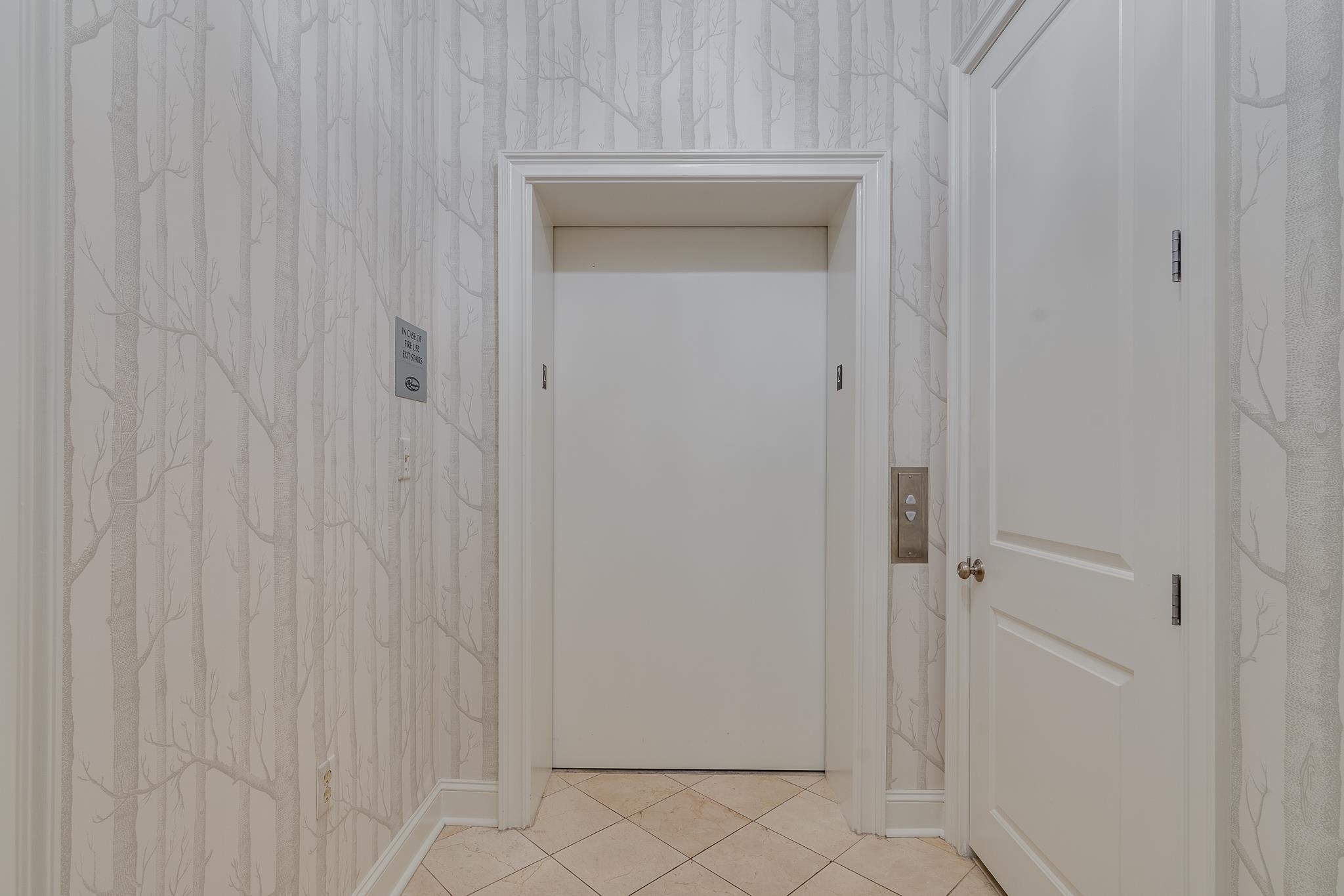 591 Lexington Road, Unit 203 Memphis, TN 38117 - Photo 5 of 23 Gallery Image 5