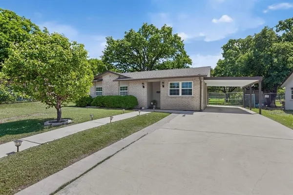 $230,000 | 1414 Briarwood Drive, Mesquite, TX 75149