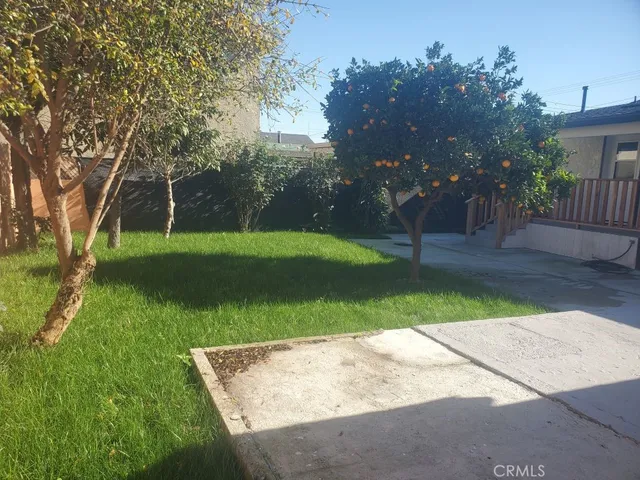 $699,900 | 125 East Alondra Boulevard, Compton, CA 90220