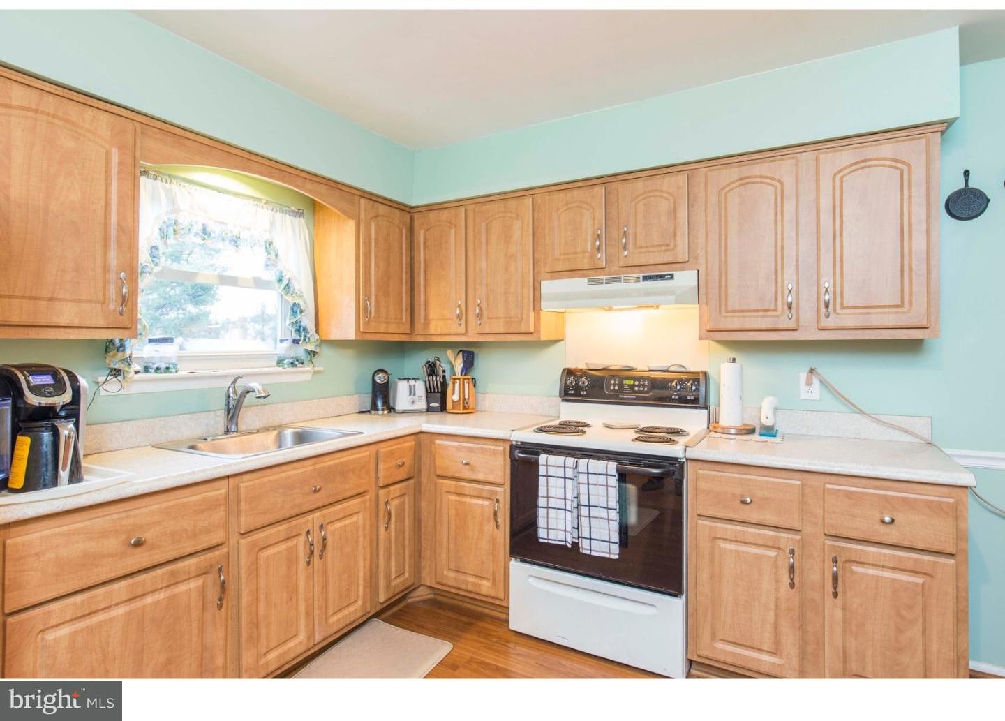 1507 Larkin Road Boothwyn, PA 19061 - Photo 8 of 25 Gallery Image 8