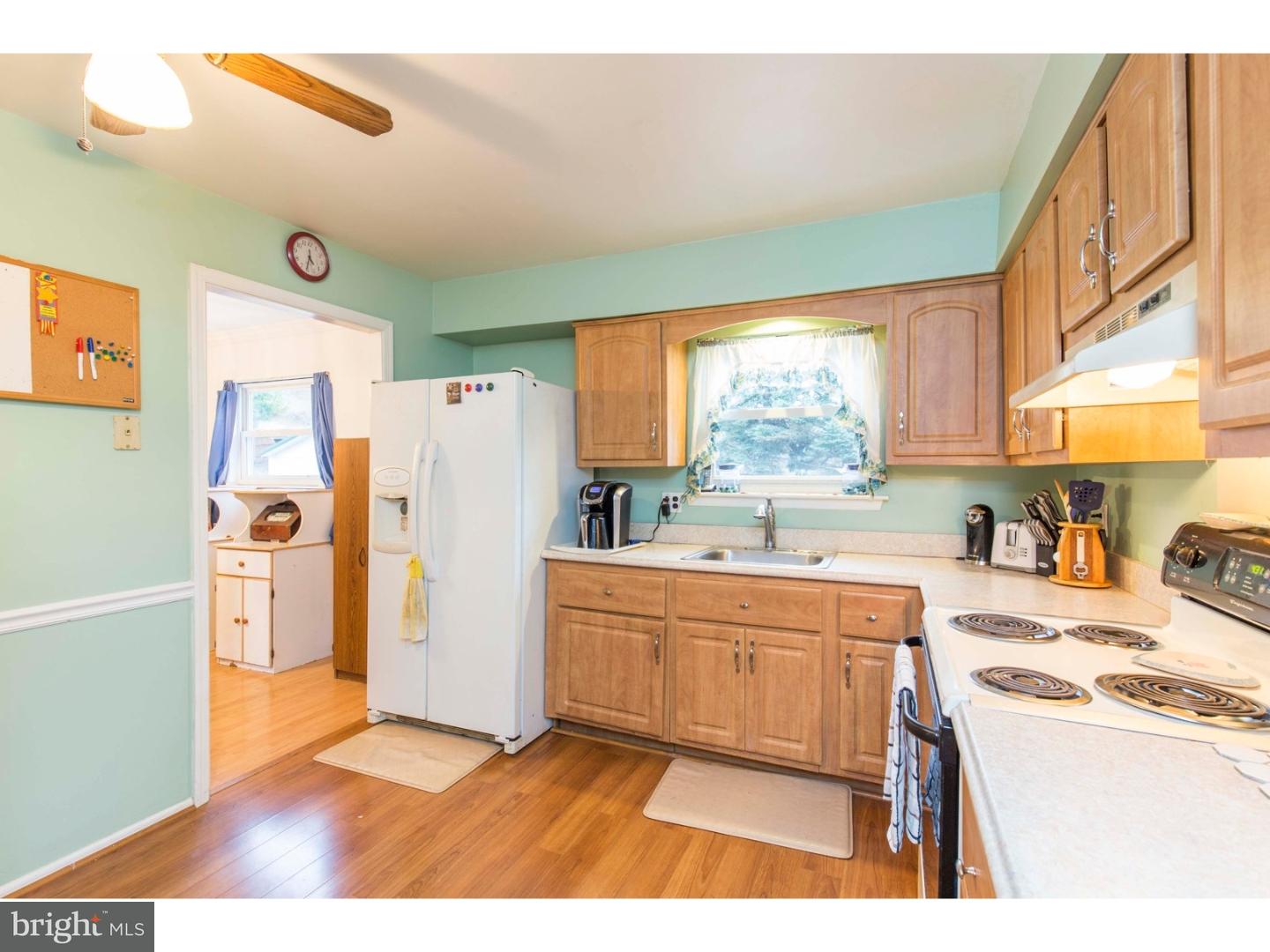 1507 Larkin Road Boothwyn, PA 19061 - Photo 10 of 25 Gallery Image 10