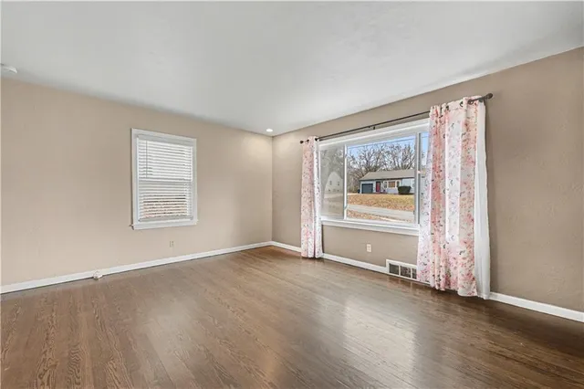 $210,000 | 2405 Northeast 48th Street, Kansas City, MO 64118