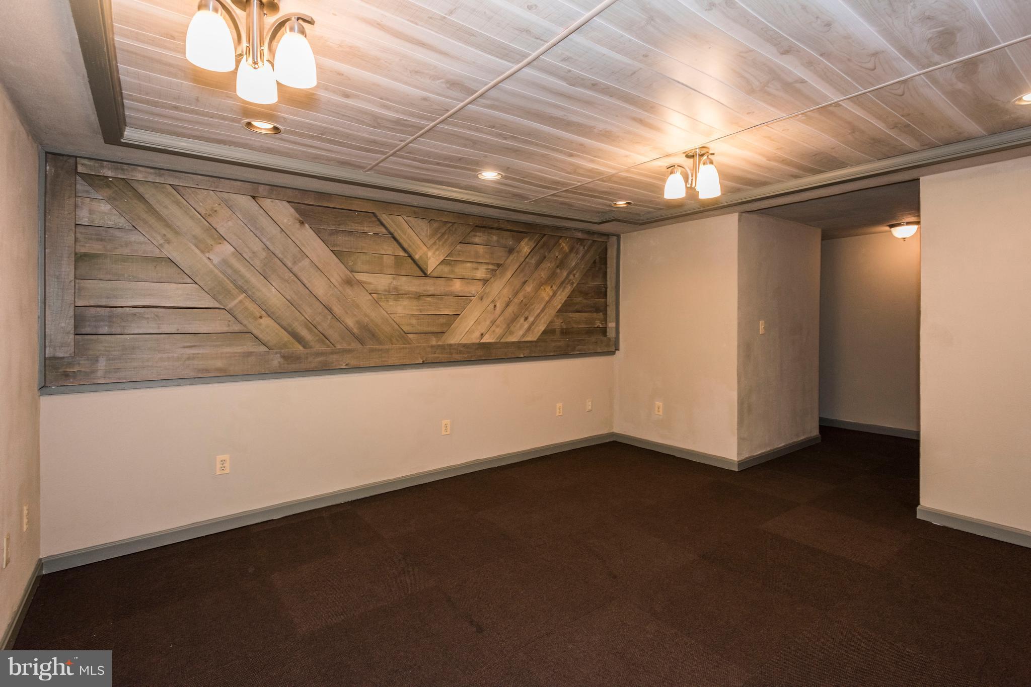 1004 Chapel Road New Windsor, MD 21776 - Photo 23 of 28 Quiet Room away from everyone else