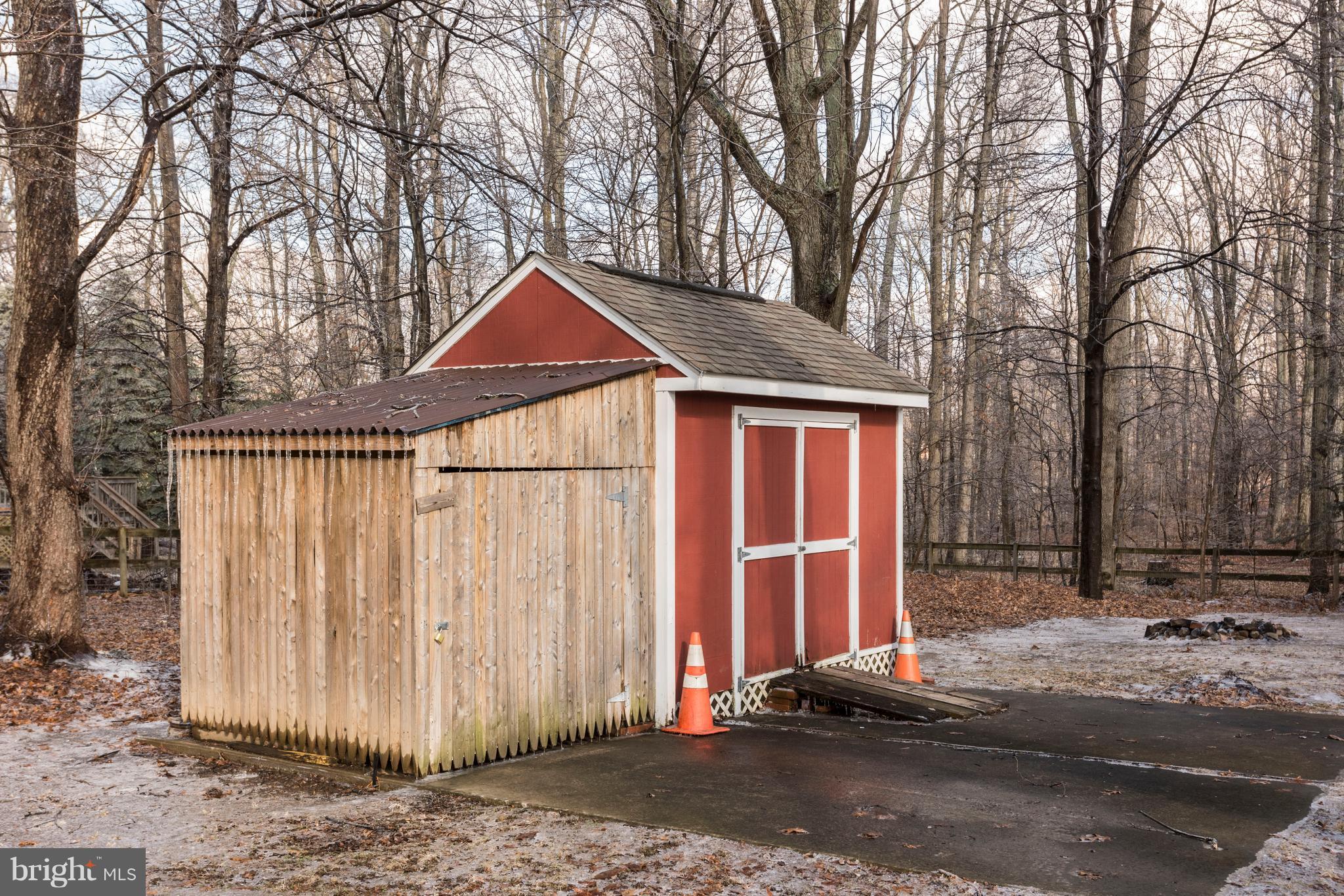 1004 Chapel Road New Windsor, MD 21776 - Photo 28 of 28 Storage Shed