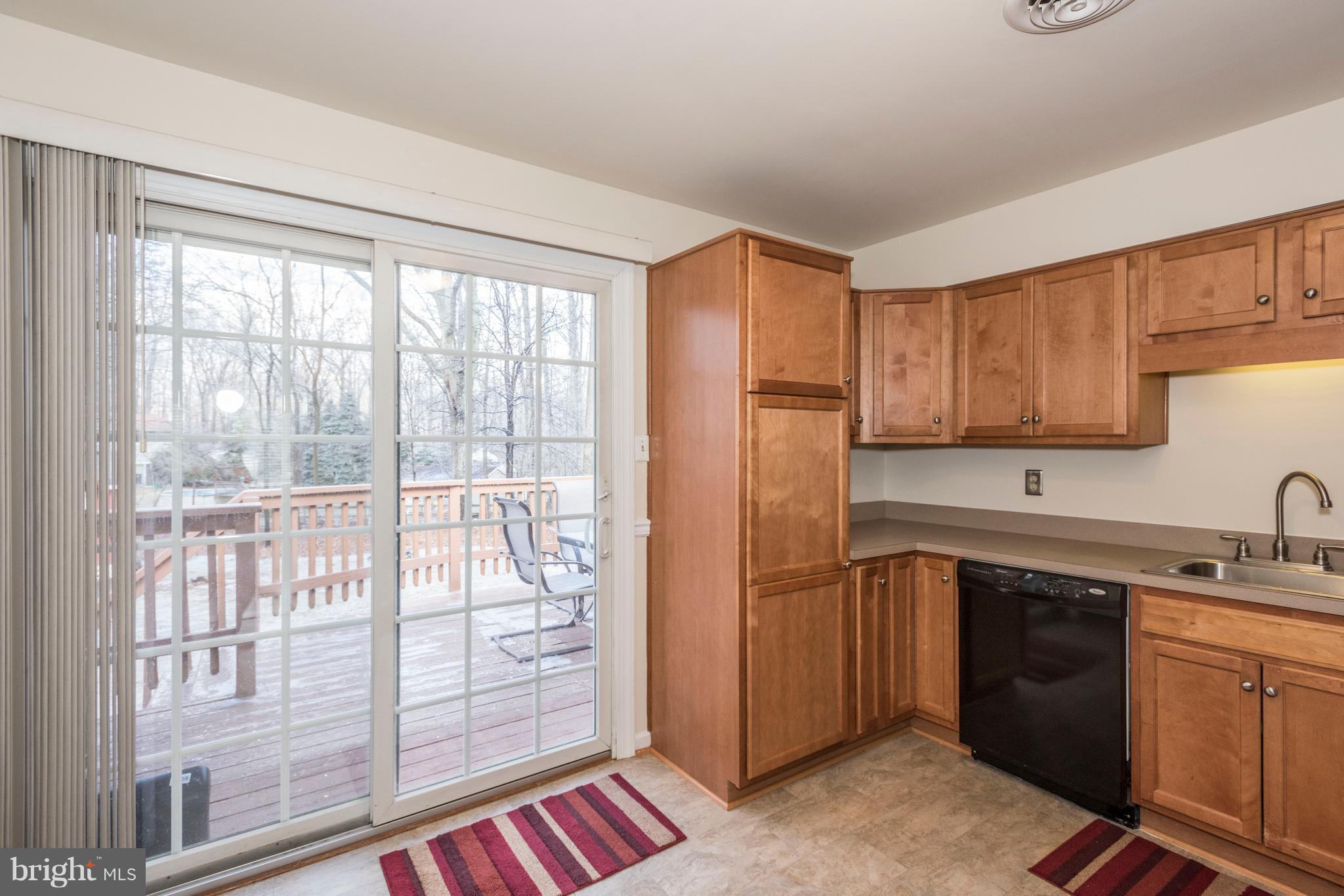 1004 Chapel Road New Windsor, MD 21776 - Photo 8 of 28 Kitchen