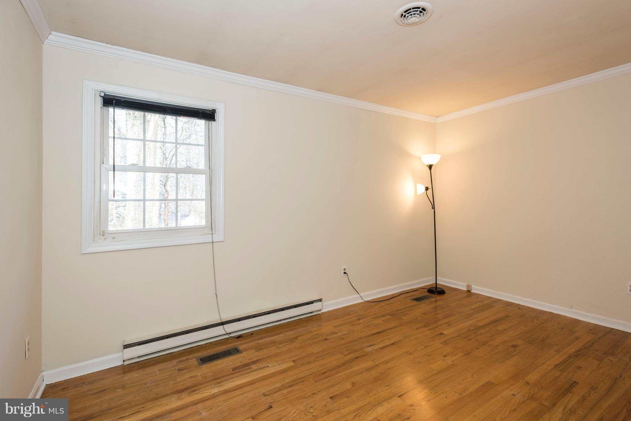 1004 Chapel Road New Windsor, MD 21776 - Photo 10 of 28 Bedroom (Master)