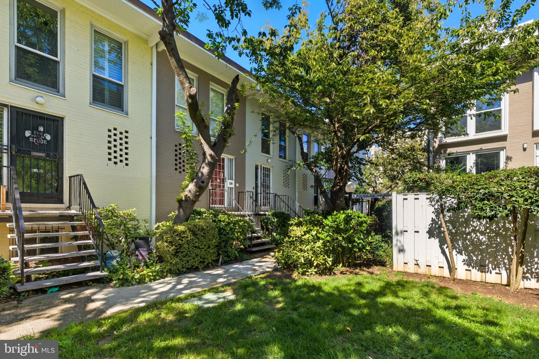 Welcome to 237 G St SW #120