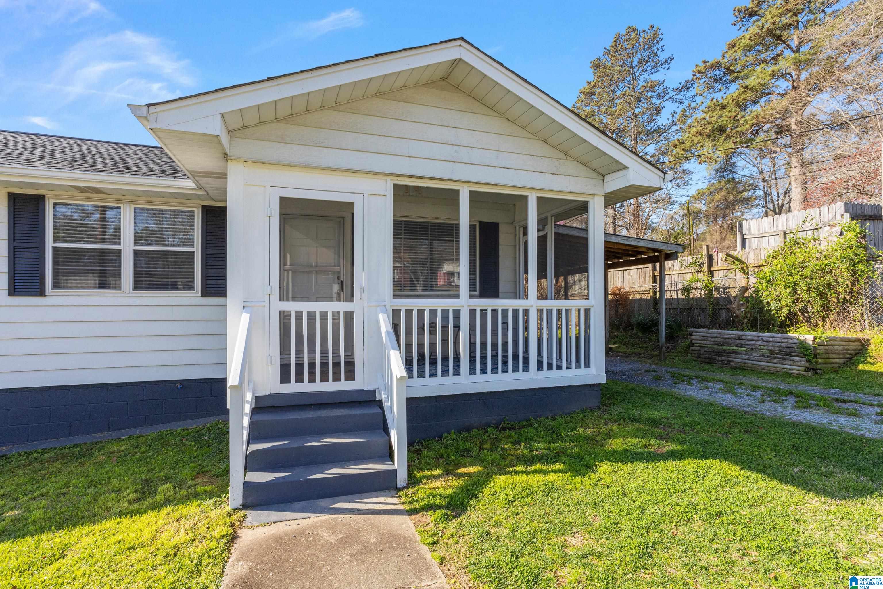 404 2nd Street East Warrior, AL 35180 - Photo 2 of 28