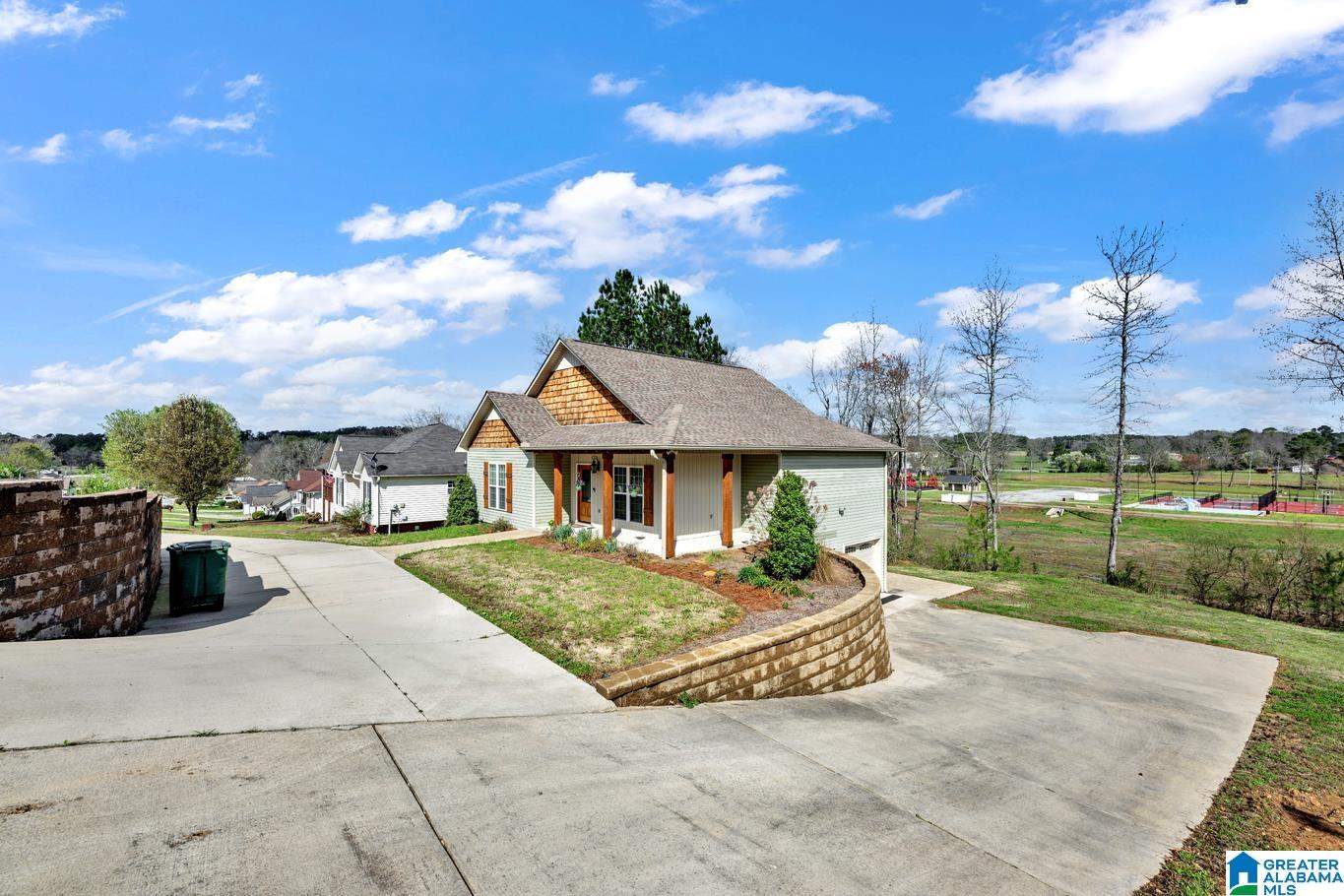 235 White Oak Loop Cullman, AL 35057 - Photo 3 of 61