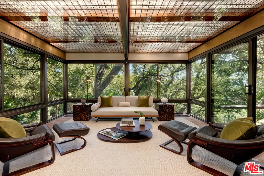 1385 El Mirador Drive Pasadena, CA 91103 - Photo 11 of 50