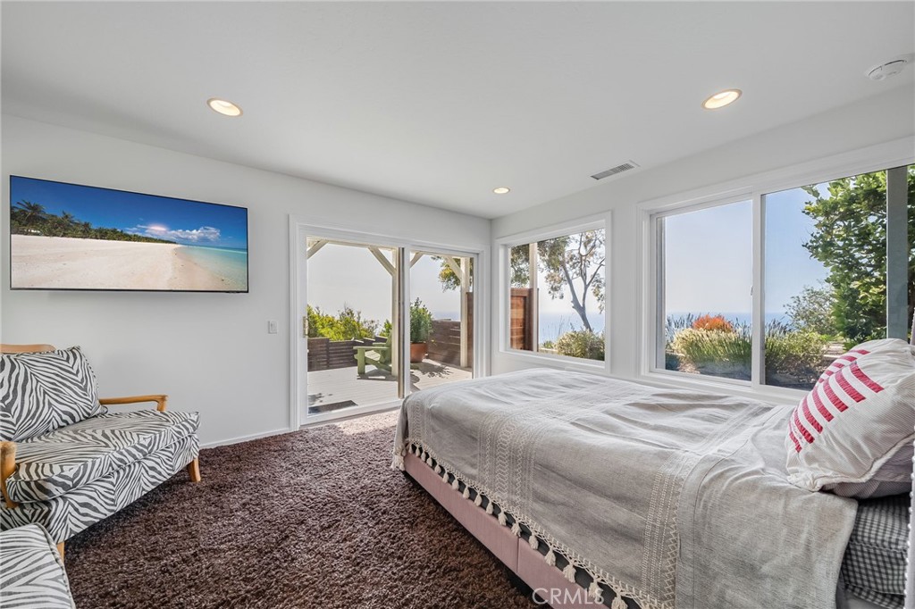 979 Capistrano Avenue Laguna Beach, CA 92651 - Photo 11 of 24