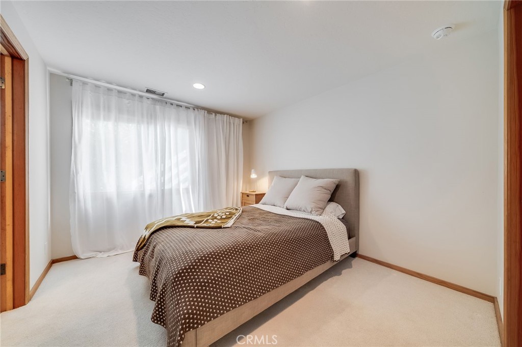 979 Capistrano Avenue Laguna Beach, CA 92651 - Photo 14 of 24