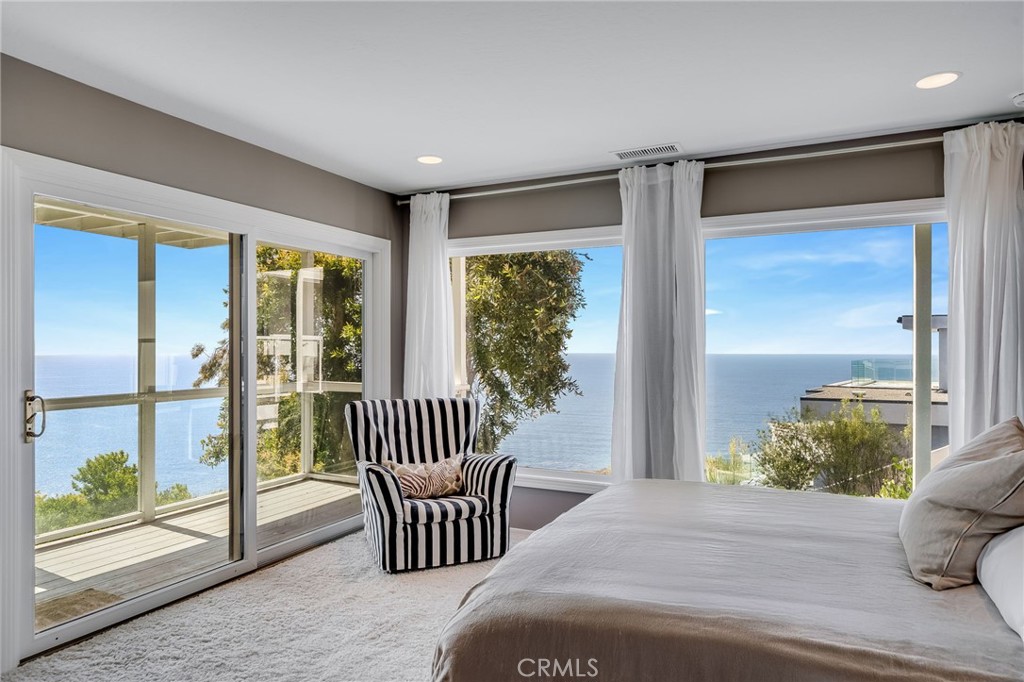 979 Capistrano Avenue Laguna Beach, CA 92651 - Photo 8 of 24