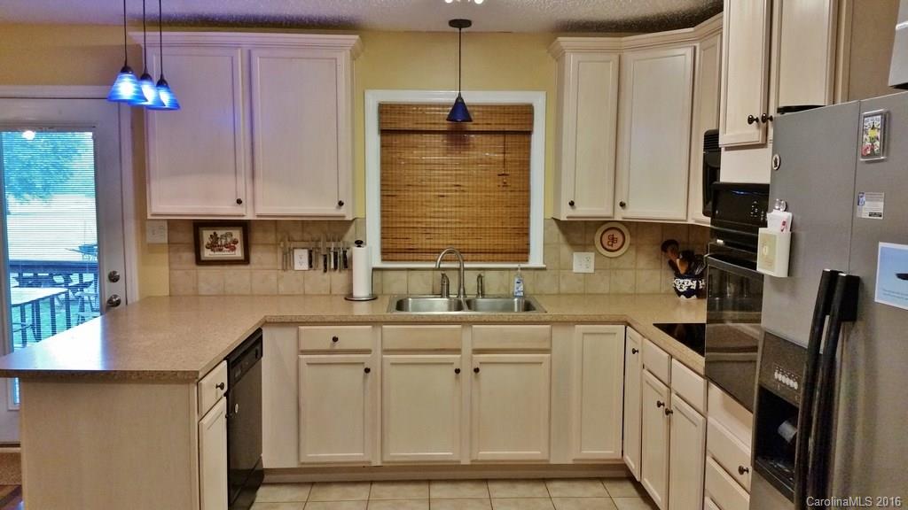 4518 Pleasant Grove Road Waxhaw, NC 28173 - Photo 6 of 24 Gallery Image 6