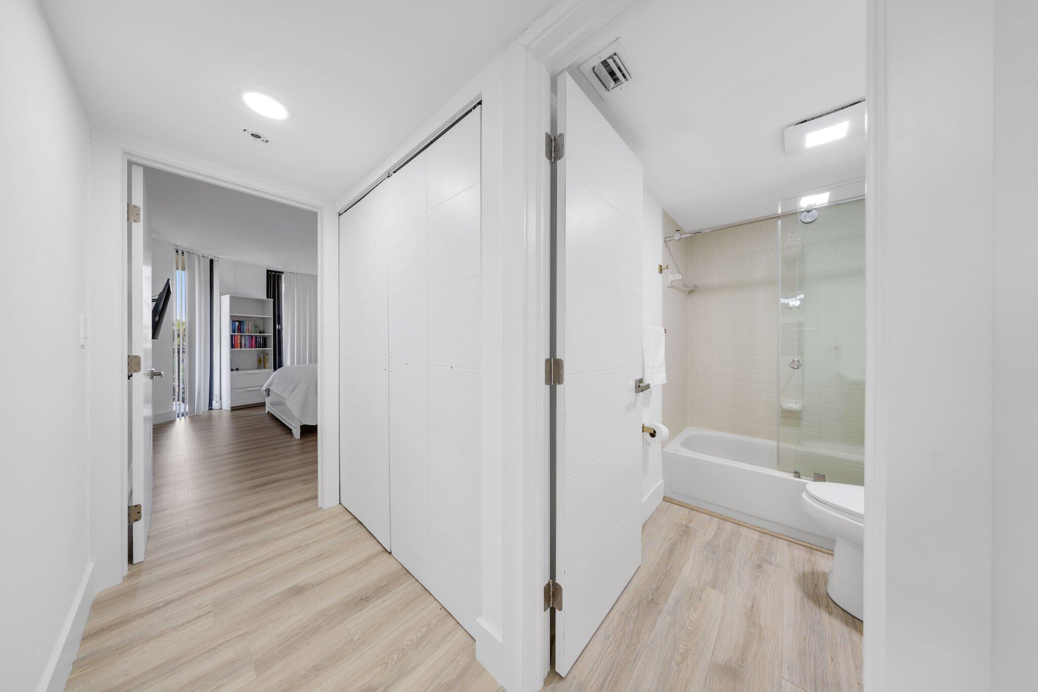 1401 South Ocean Boulevard, Unit 407 Boca Raton, FL 33432 - Photo 18 of 57 1401 S OCEAN BLVD APT 407 - 35.jpg-SMALL