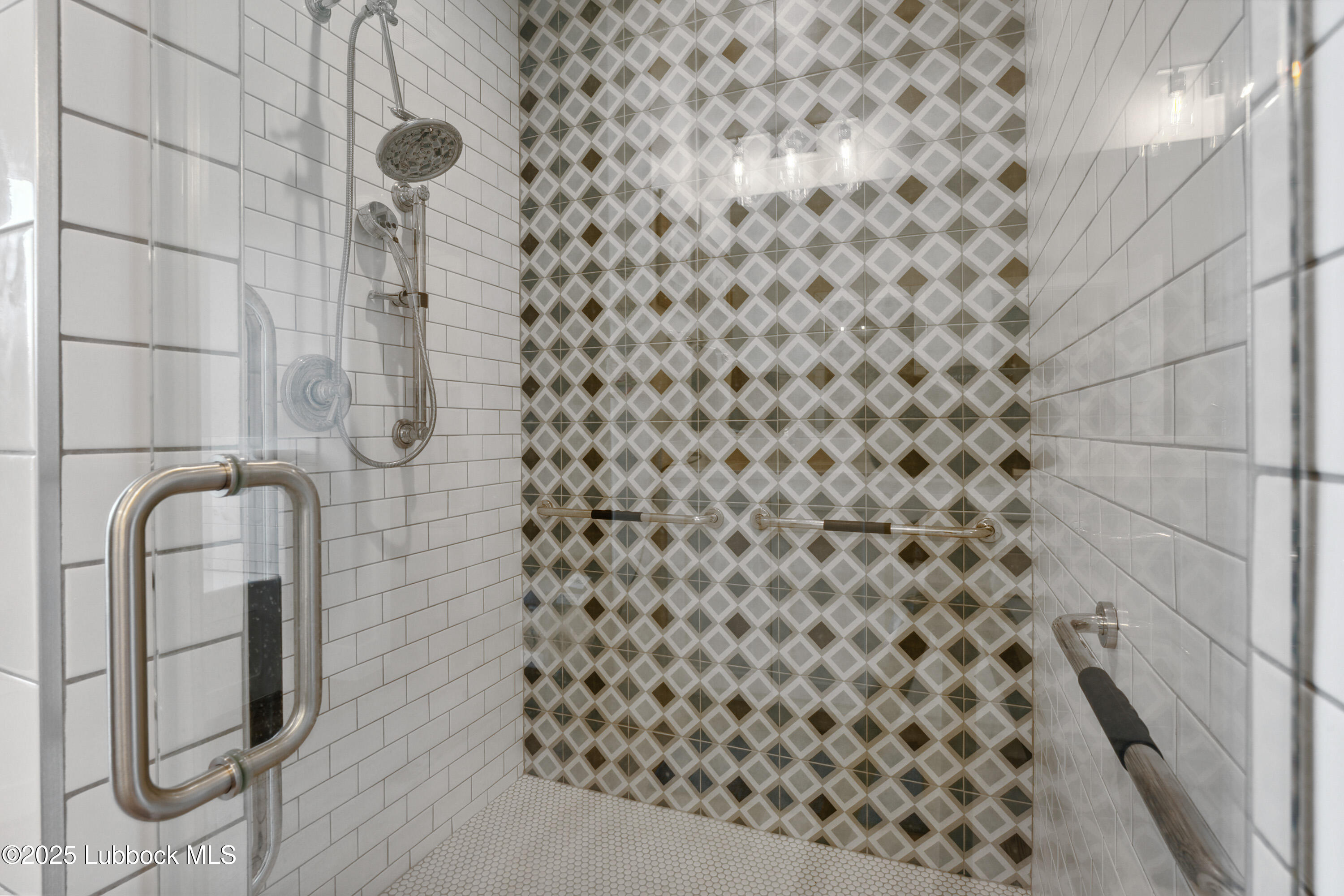 2915 137th Street Lubbock, TX 79423 - Photo 33 of 40 a bathroom with a shower