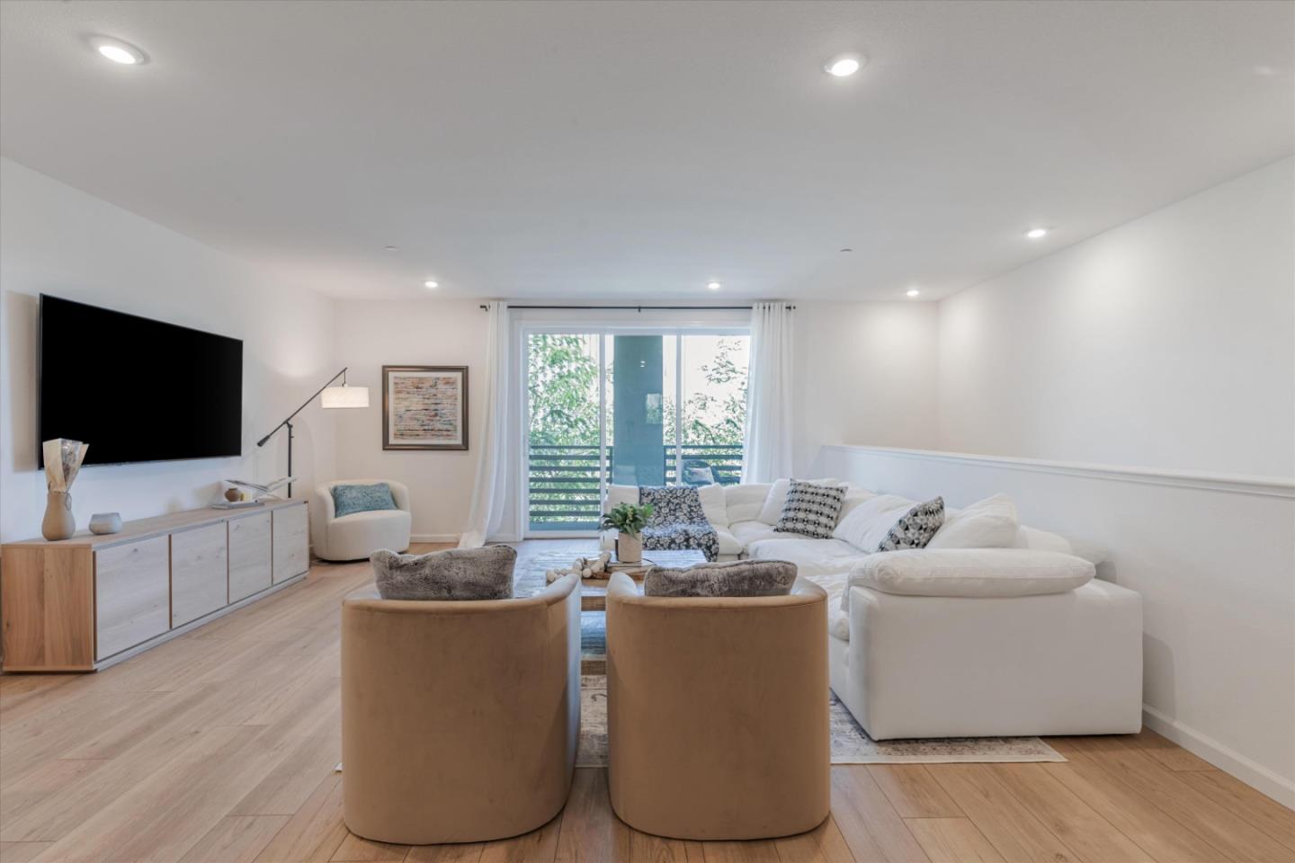 5392 Arnold Road Dublin, CA 94568 - Photo 13 of 53 Gallery Image 13