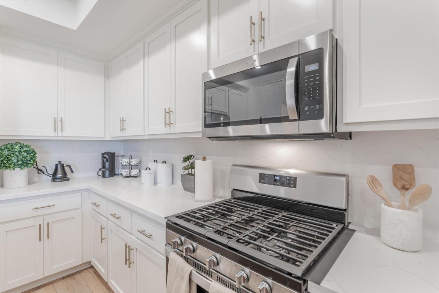 5392 Arnold Road Dublin, CA 94568 - Photo 15 of 53 Gallery Image 15