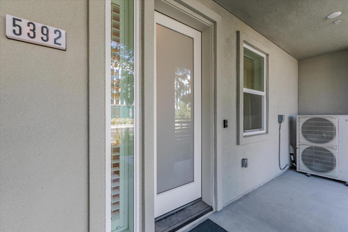 5392 Arnold Road Dublin, CA 94568 - Photo 5 of 53 Gallery Image 5