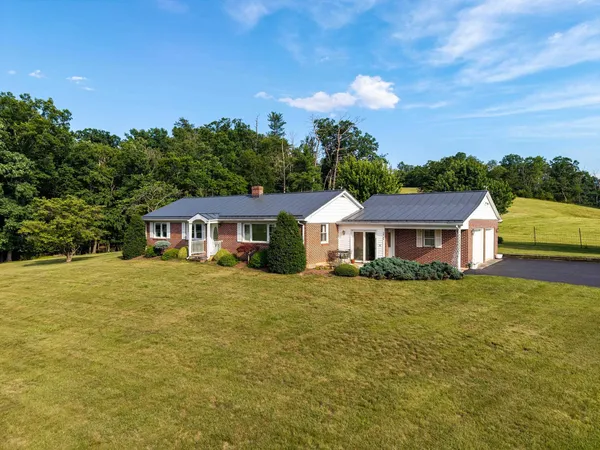 $485,000 | 12199 Hollow Road, Fulks Run, VA 22830