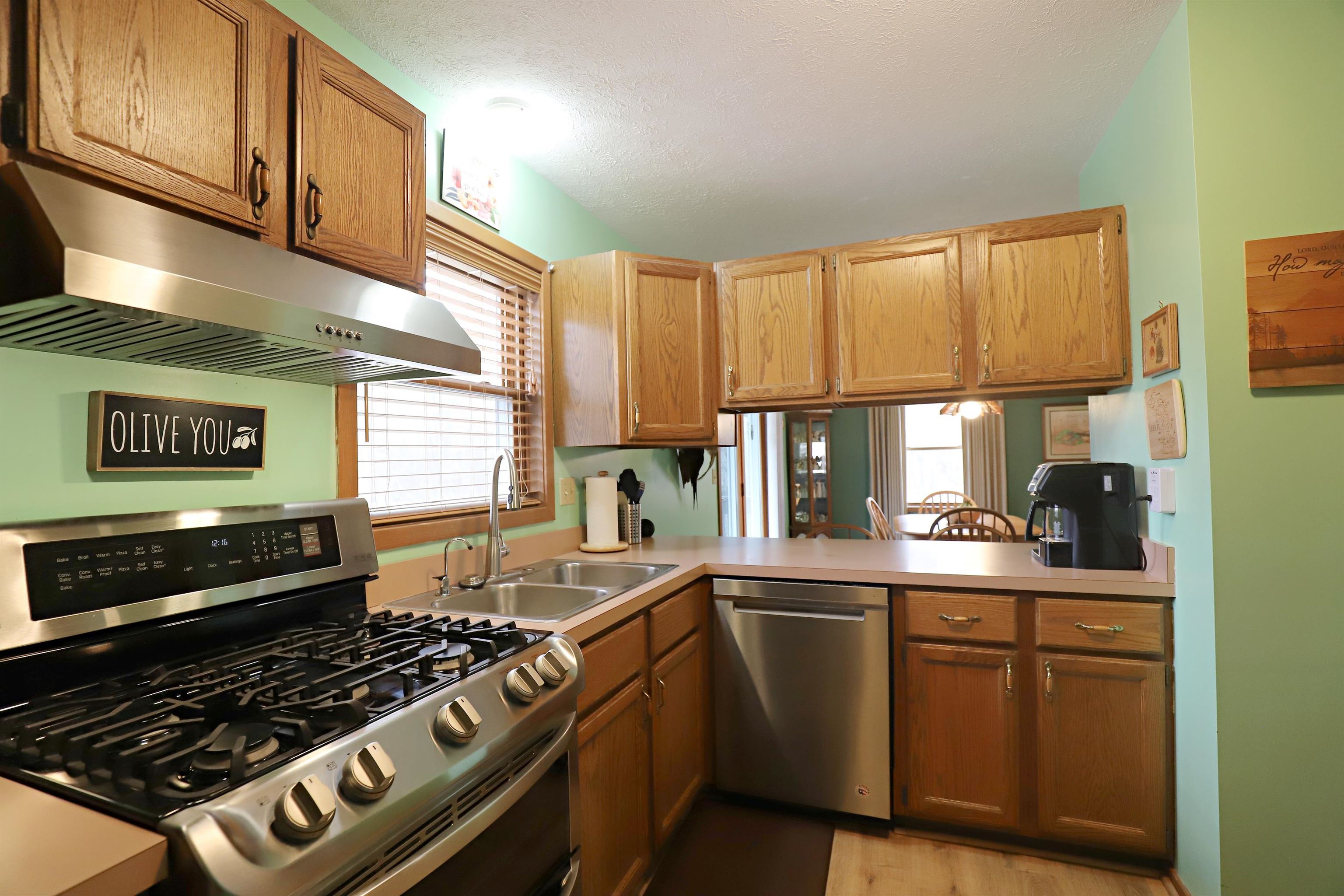 13455 Jennifer Drive Perry, MI 48872 - Photo 14 of 39