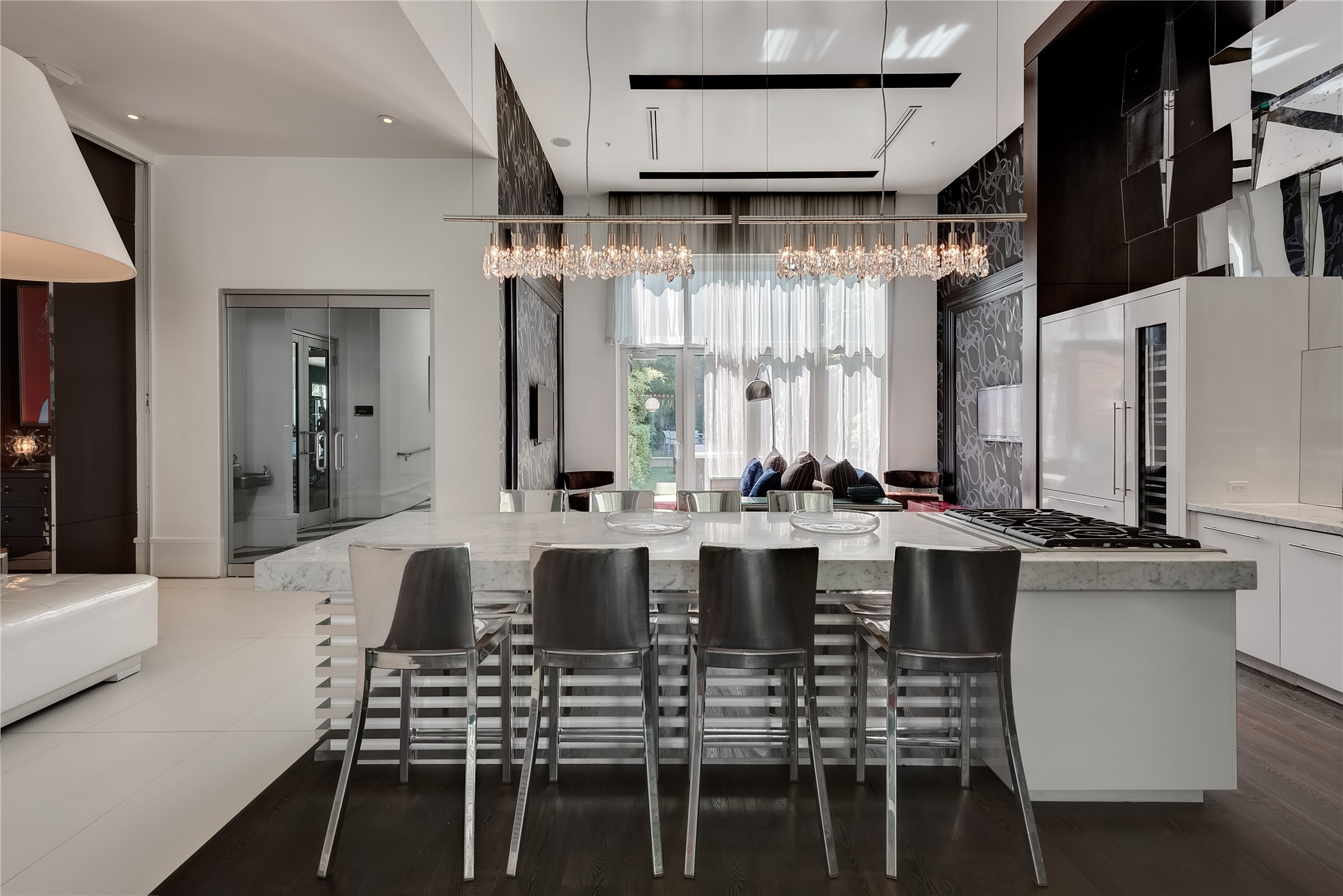 306 McGowen Street, Unit 1121 Houston, TX 77006 - Photo 19 of 20 Event area with full kitchen available
