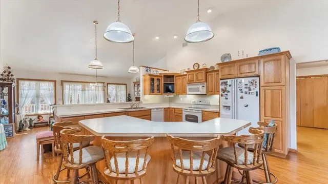 $665,000 | 10929 County Road 14 Northeast, Miltona, MN 56354