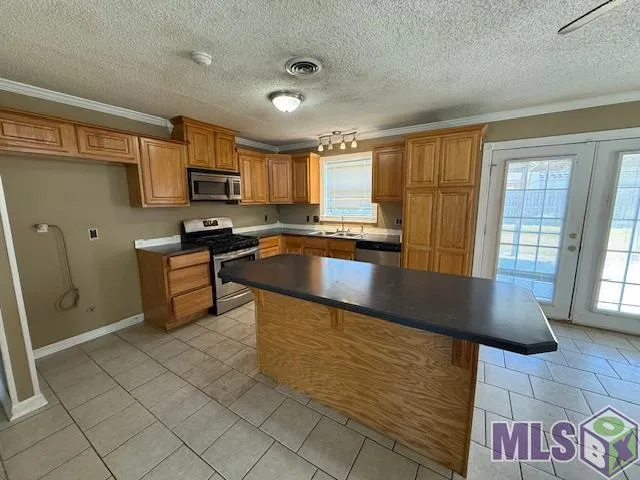 $104,900 | 220 Glenwood Drive, Houma, LA 70363