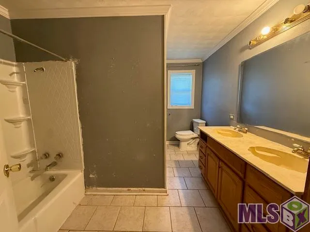 $104,900 | 220 Glenwood Drive, Houma, LA 70363