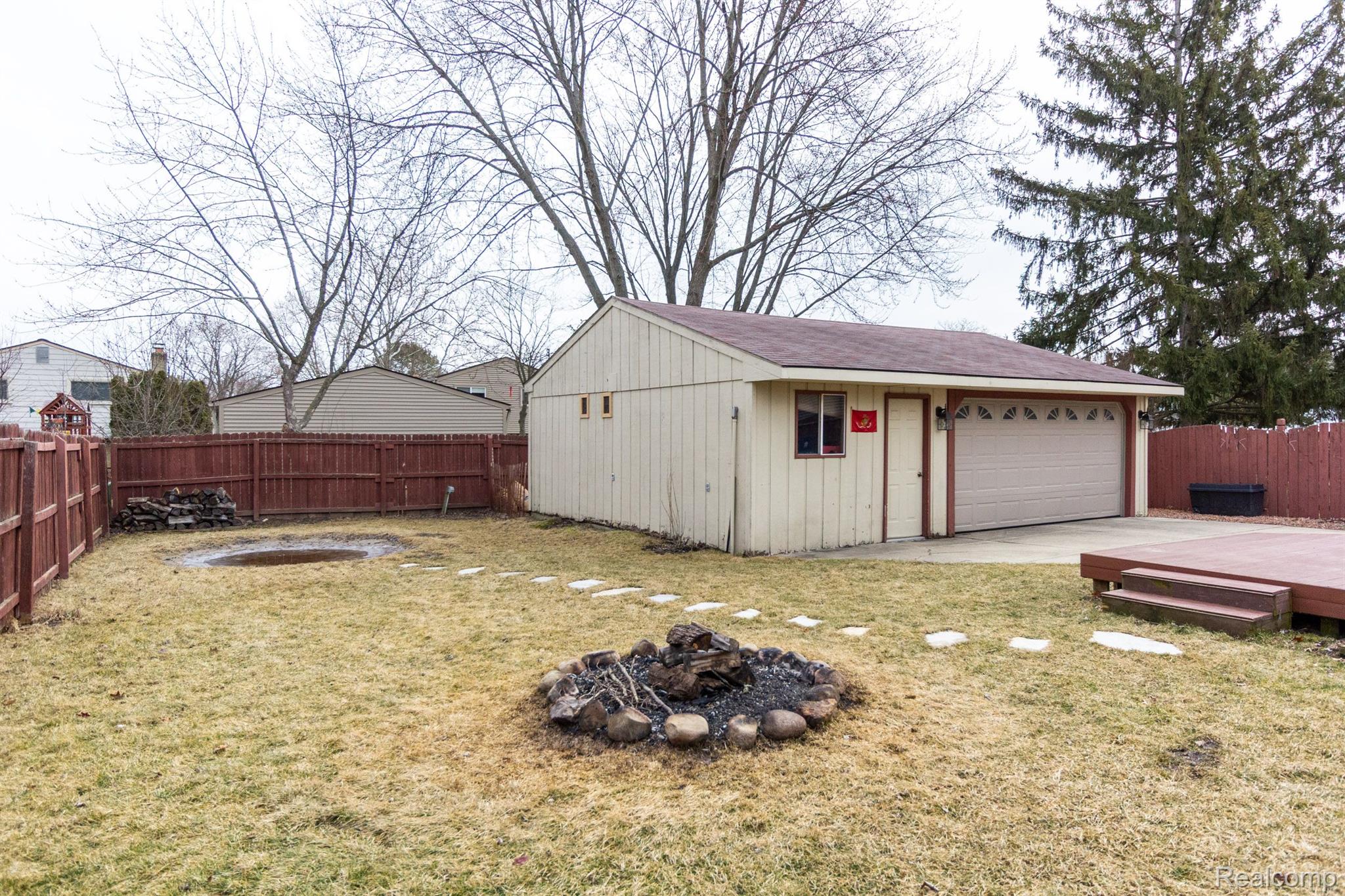 208 Robyn Canton, MI 48187 - Photo 33 of 36 Gallery Image 33