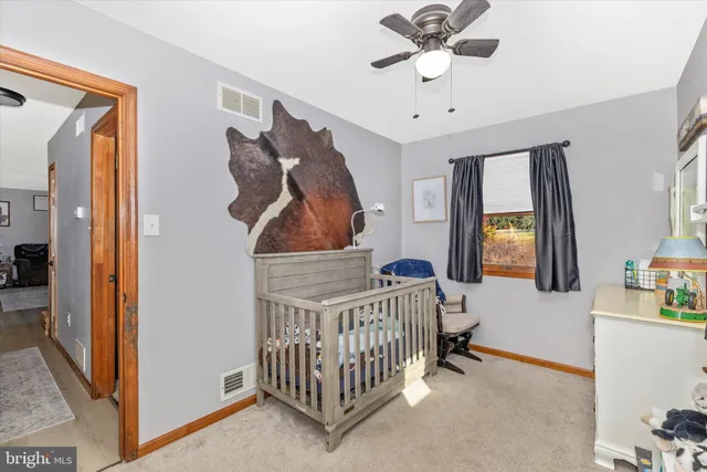 a view of entryway with a front door