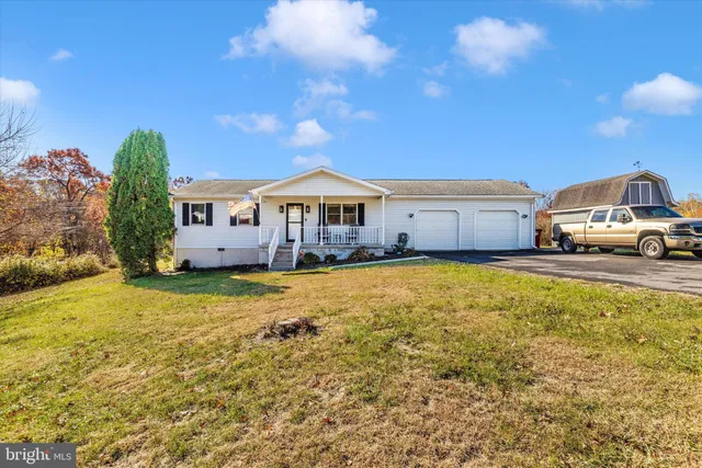 a view of an ocean view