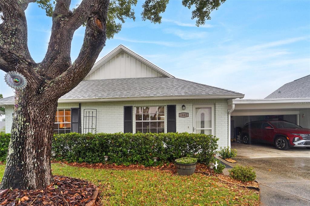 6642 Devonshire Lane New Port Richey, FL 34653 - Photo 3 of 21