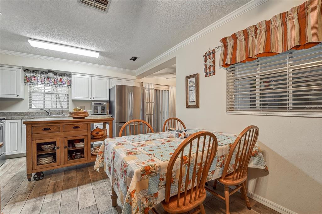 6642 Devonshire Lane New Port Richey, FL 34653 - Photo 8 of 21