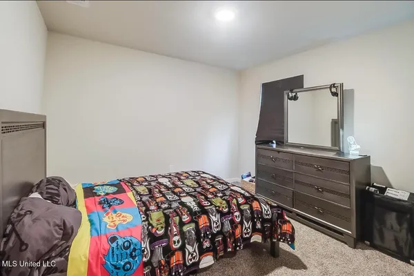 $2,500 | 2520 Esplanade Street, Ocean Springs, MS 39564