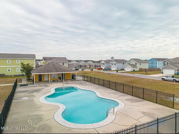 $2,500 | 2520 Esplanade Street, Ocean Springs, MS 39564