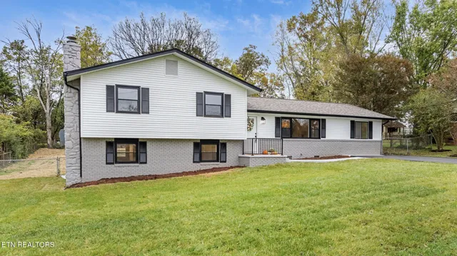 $558,900 | 6741 Heatherbrook Drive, Knoxville, TN 37931