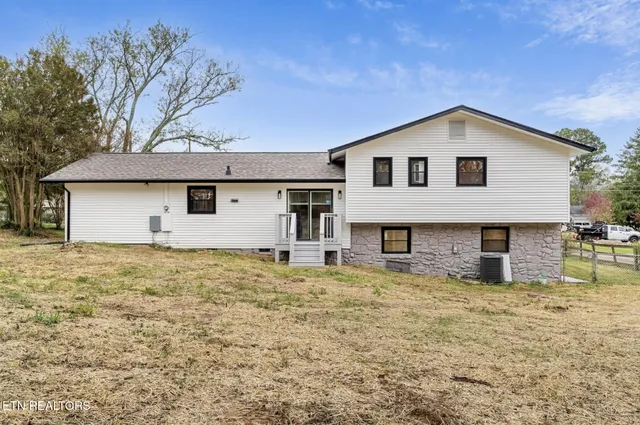 $558,900 | 6741 Heatherbrook Drive, Knoxville, TN 37931