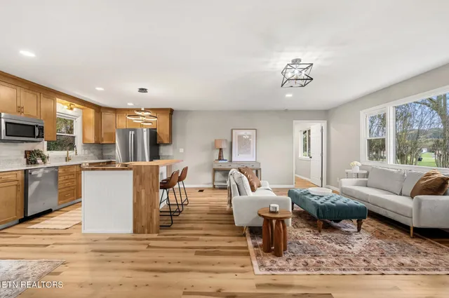 $558,900 | 6741 Heatherbrook Drive, Knoxville, TN 37931