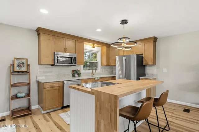 $558,900 | 6741 Heatherbrook Drive, Knoxville, TN 37931