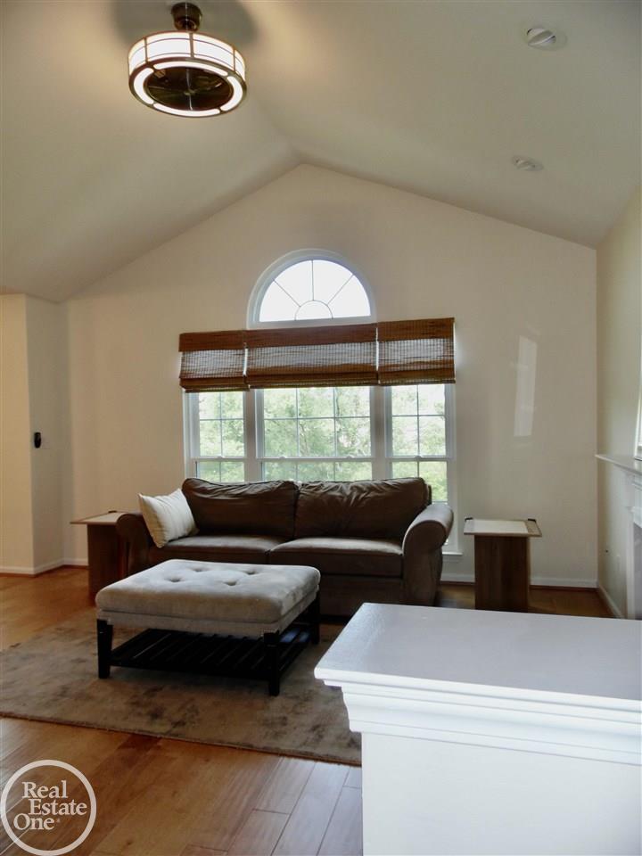 46099 Rhodes Drive Macomb, MI 48044 - Photo 7 of 30