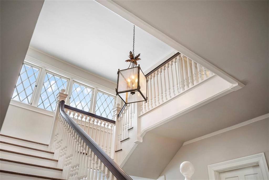 526 Scaife Road Sewickley, PA 15143 - Photo 31 of 50 a view of entryway