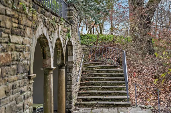 $3,750,000 | 526 Scaife Road, Sewickley, PA 15143