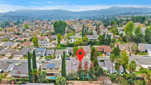 $899,999 | 25442 VÃa Escovar, Valencia, CA 91355