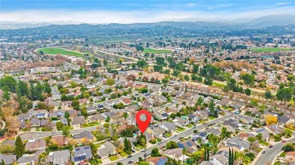 $899,999 | 25442 VÃa Escovar, Valencia, CA 91355